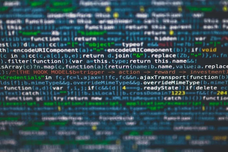 PostgreSQL vs SQL Server Comparison Guide