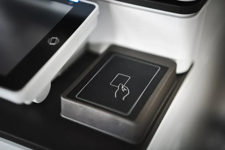 The Reader-Friendly Guide to EditPro Tips AI and Its Online Context